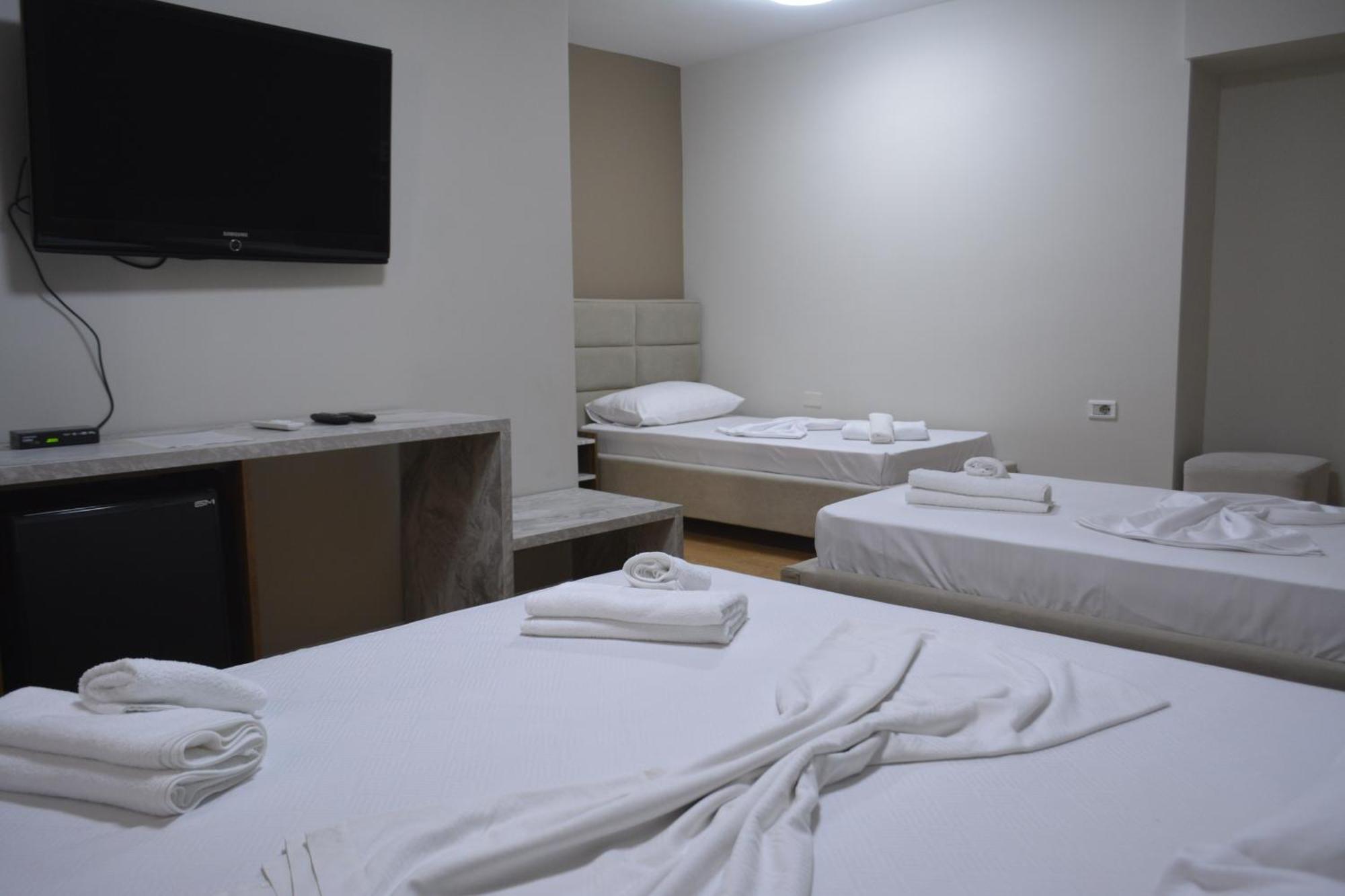 Hotel Her Vlorë 외부 사진