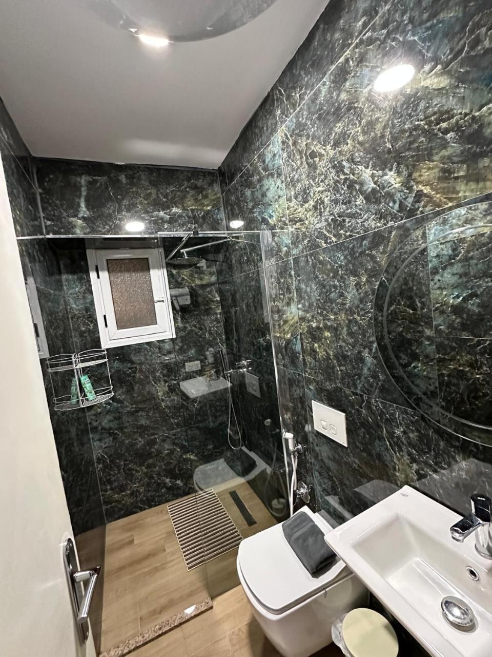 Hotel Her Vlorë 외부 사진